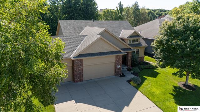 625 S 196th Avenue, Elkhorn, NE 68022