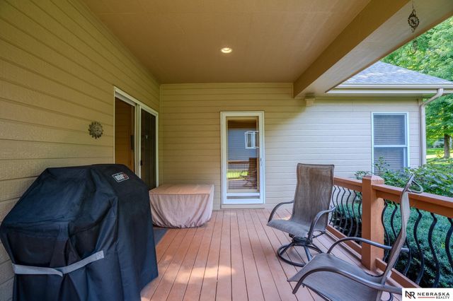 625 S 196th Avenue, Elkhorn, NE 68022