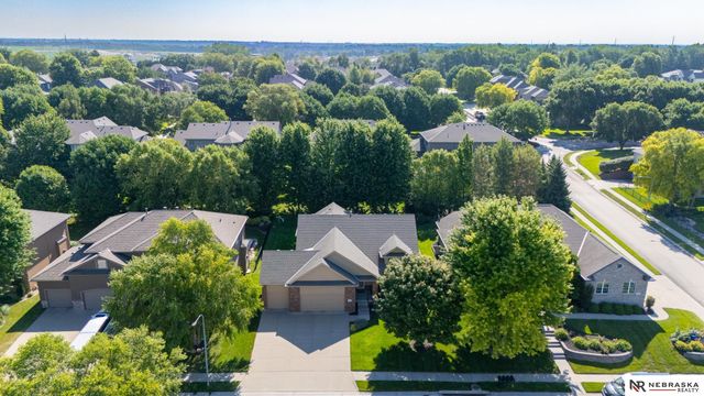 625 S 196th Avenue, Elkhorn, NE 68022