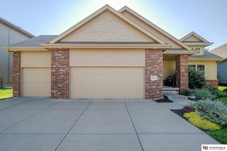 625 S 196th Avenue, Elkhorn, NE 68022