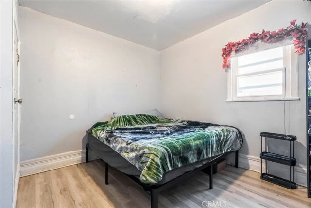 821-823 W 98th Street, Los Angeles, CA 90044