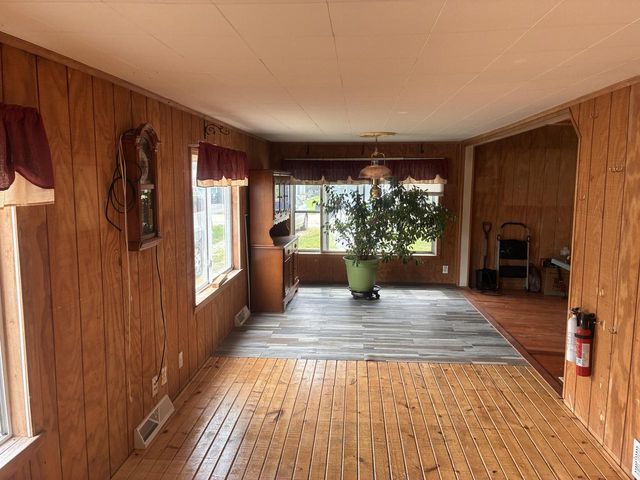 1524 Sunset DRIVE, Twin Lakes, WI 53181