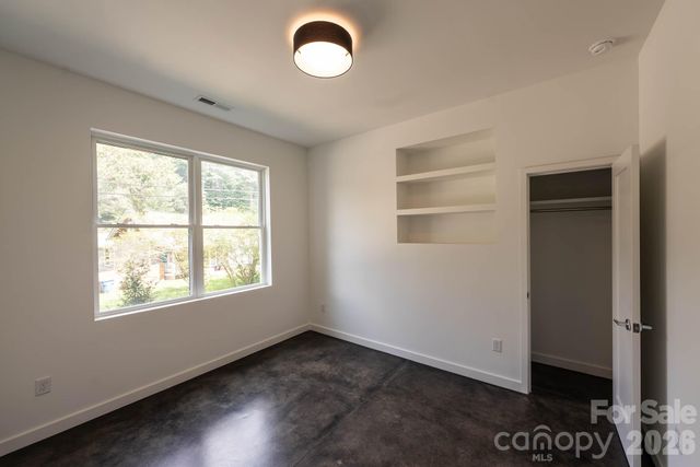 33 Spooks Branch Road, Asheville, NC 28804
