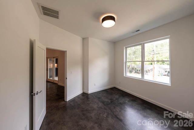 33 Spooks Branch Road, Asheville, NC 28804