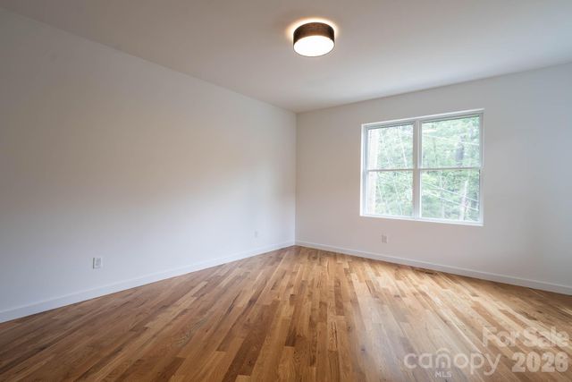 33 Spooks Branch Road, Asheville, NC 28804