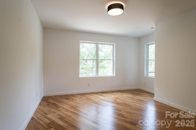 33 Spooks Branch Road, Asheville, NC 28804