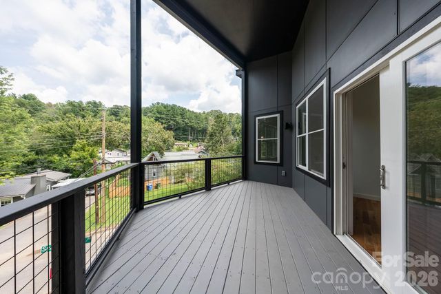 33 Spooks Branch Road, Asheville, NC 28804