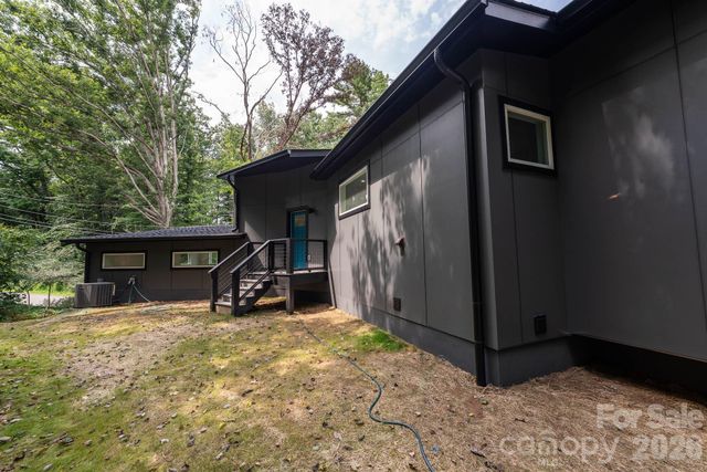 33 Spooks Branch Road, Asheville, NC 28804