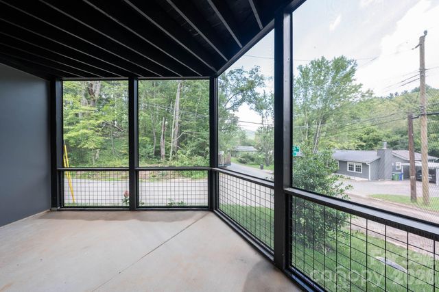 33 Spooks Branch Road, Asheville, NC 28804