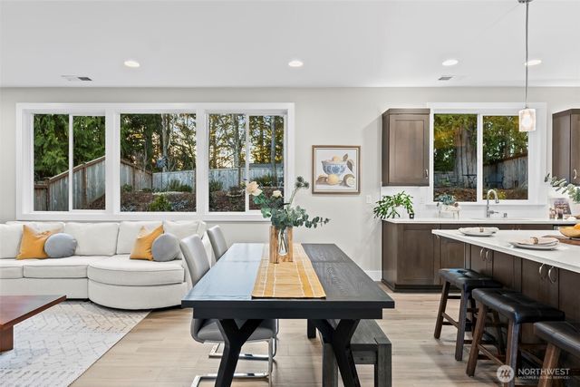 7242 Sinclair Avenue, Gig Harbor, WA 98335