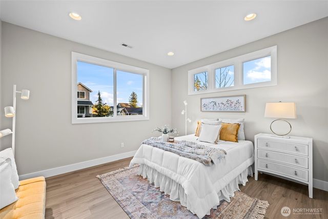 7242 Sinclair Avenue, Gig Harbor, WA 98335