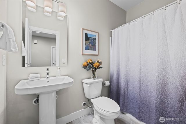 7242 Sinclair Avenue, Gig Harbor, WA 98335