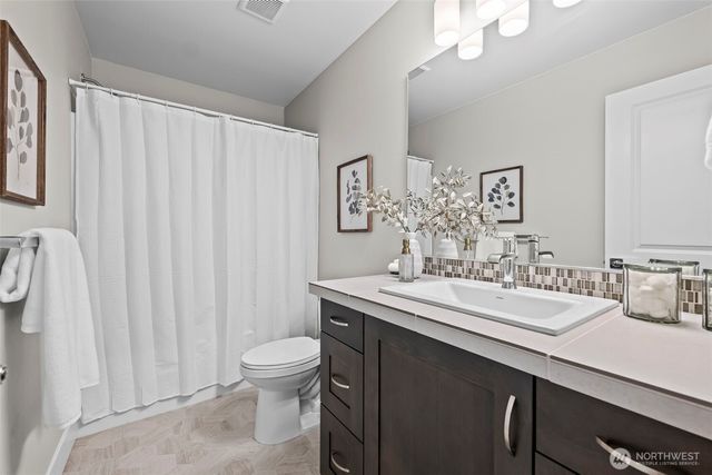 7242 Sinclair Avenue, Gig Harbor, WA 98335