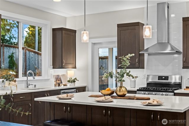 7242 Sinclair Avenue, Gig Harbor, WA 98335