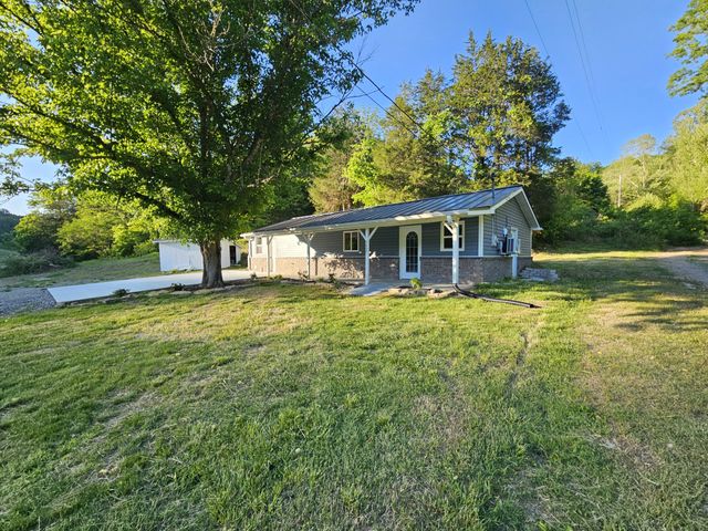 3337 Hartsville Rd, Lafayette, TN 37083