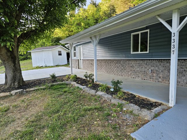 3337 Hartsville Rd, Lafayette, TN 37083