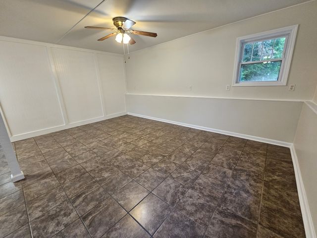 3337 Hartsville Rd, Lafayette, TN 37083