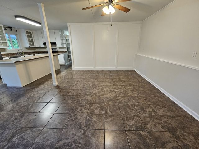 3337 Hartsville Rd, Lafayette, TN 37083