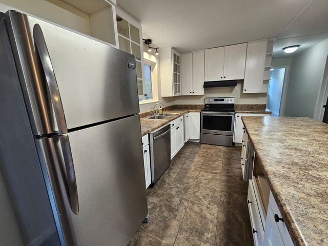 3337 Hartsville Rd, Lafayette, TN 37083