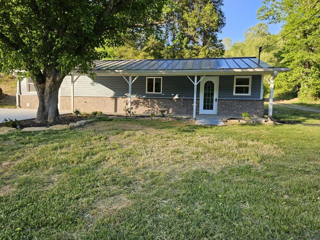 3337 Hartsville Rd, Lafayette, TN 37083