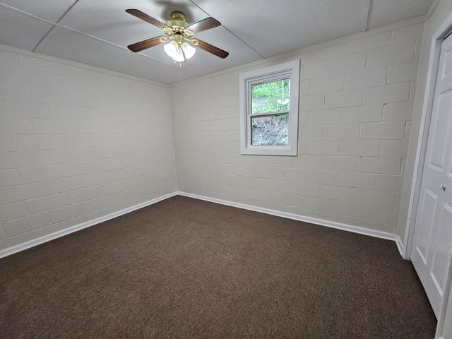 3337 Hartsville Rd, Lafayette, TN 37083