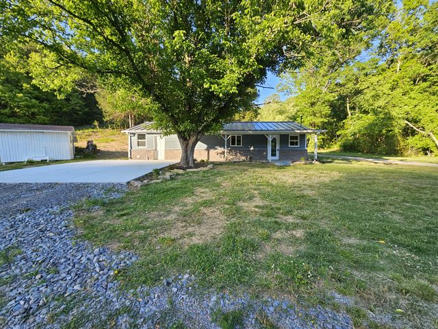 3337 Hartsville Rd, Lafayette, TN 37083