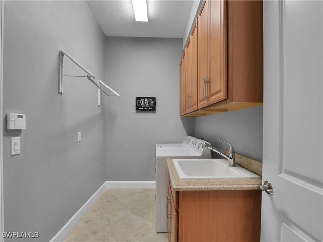 9483 Isla Bella CIR, Bonita Springs, FL 34135