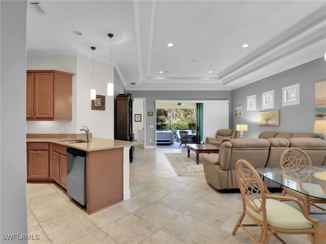 9483 Isla Bella CIR, Bonita Springs, FL 34135