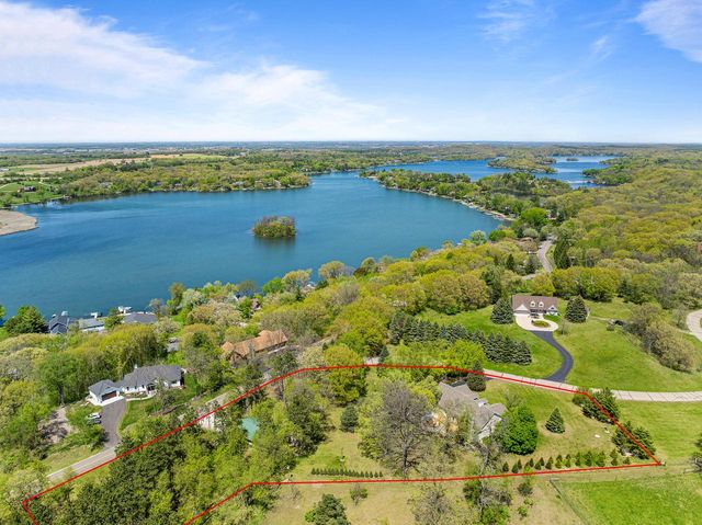 W8205 Nature DRIVE, Whitewater, WI 53190