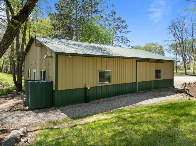 W8205 Nature DRIVE, Whitewater, WI 53190