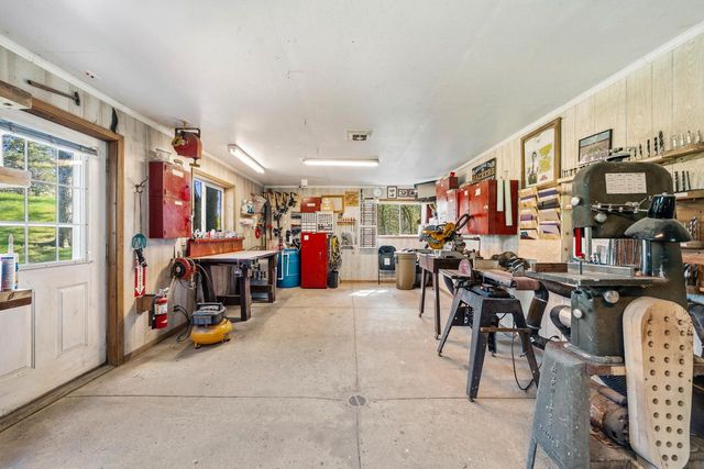 W8205 Nature DRIVE, Whitewater, WI 53190