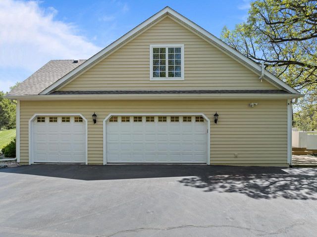 W8205 Nature DRIVE, Whitewater, WI 53190