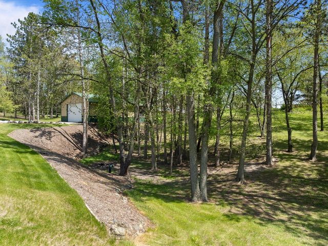 W8205 Nature DRIVE, Whitewater, WI 53190