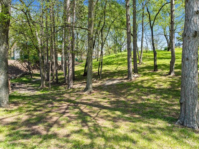W8205 Nature DRIVE, Whitewater, WI 53190