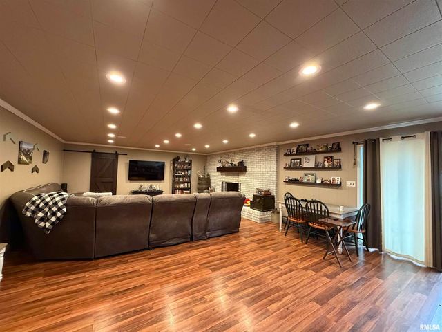 117 MARSHALL Place, Carmi, IL 62821