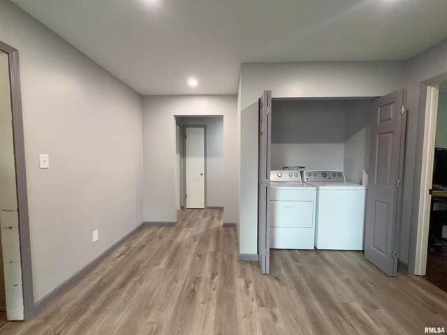 117 MARSHALL Place, Carmi, IL 62821