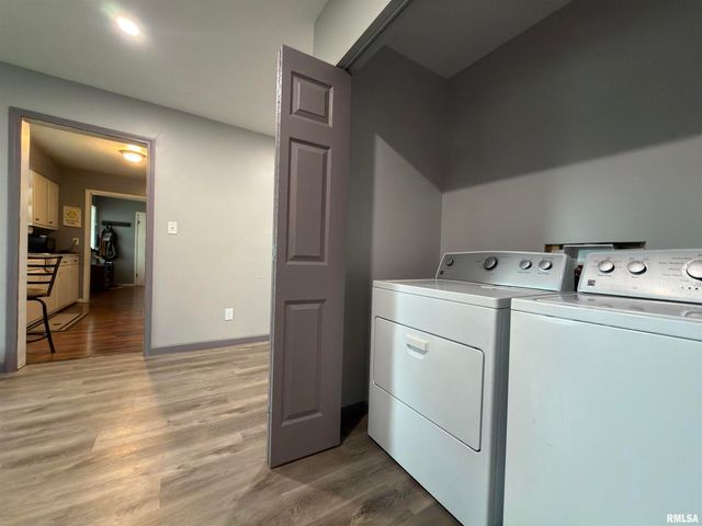 117 MARSHALL Place, Carmi, IL 62821