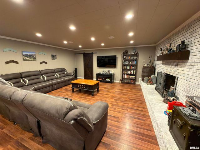 117 MARSHALL Place, Carmi, IL 62821