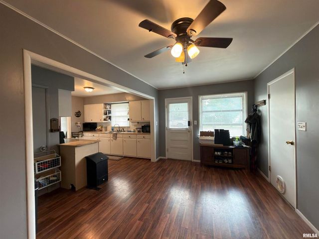 117 MARSHALL Place, Carmi, IL 62821