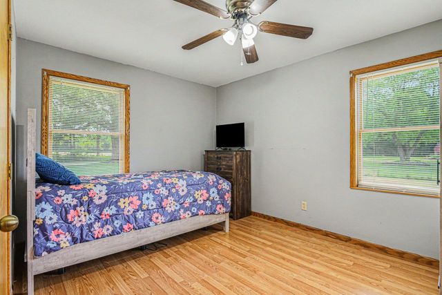 22180 Redfield Street, Edwardsburg, MI 49112
