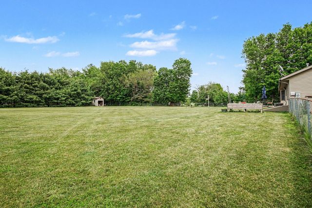 22180 Redfield Street, Edwardsburg, MI 49112