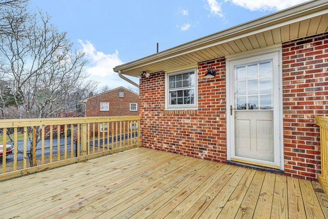 4544 Rosecrest RD, Roanoke, VA 24018