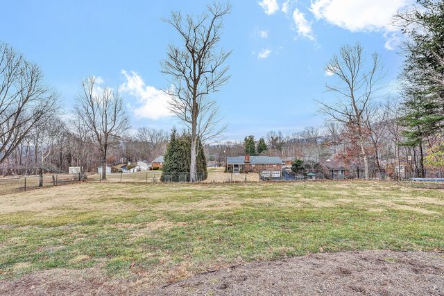 4544 Rosecrest RD, Roanoke, VA 24018