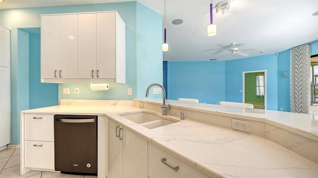 4160 MACKAY FALLS TERRACE, Sarasota, FL 34243