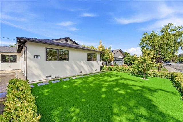 1532 Todd Street, Mountain View, CA 94040