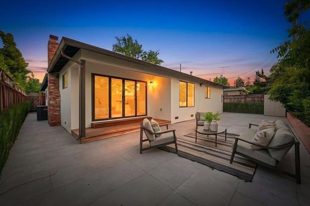 1532 Todd Street, Mountain View, CA 94040