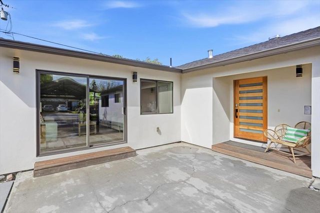 1532 Todd Street, Mountain View, CA 94040