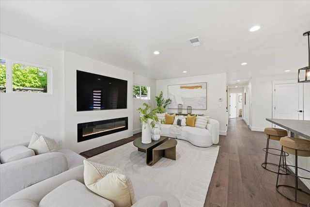 1532 Todd Street, Mountain View, CA 94040