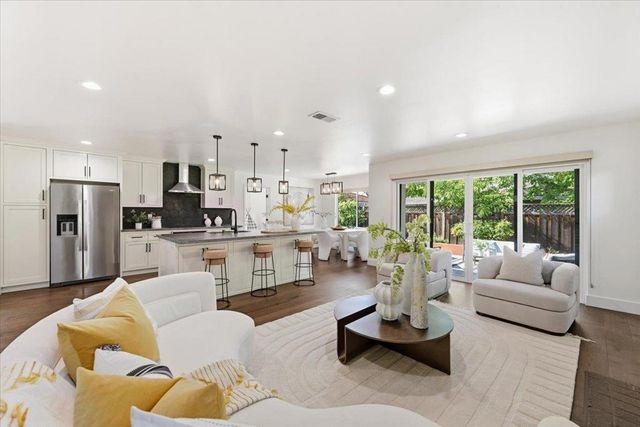 1532 Todd Street, Mountain View, CA 94040