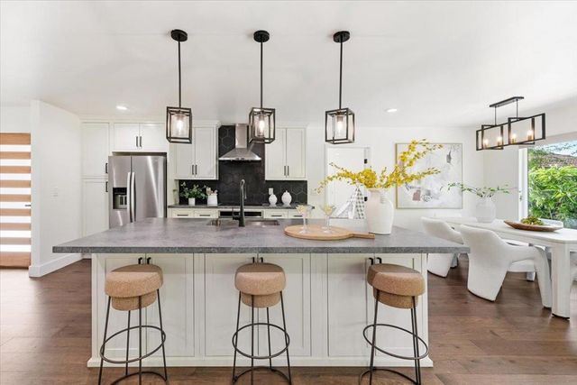 1532 Todd Street, Mountain View, CA 94040